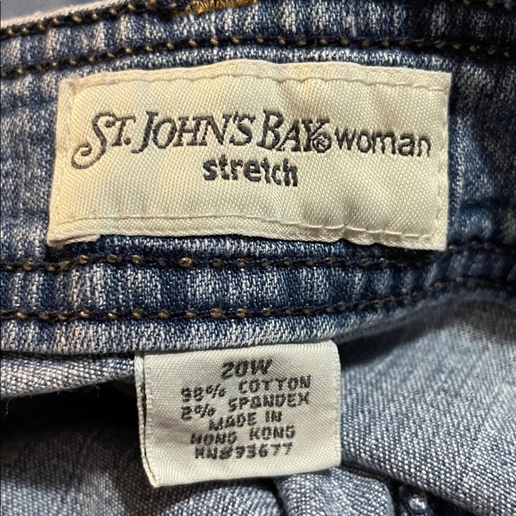 St. Johns Bay Classic Blue Denim Capris - Picture 10 of 10